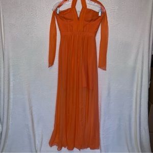 BCBG Halter Top Dress🍑